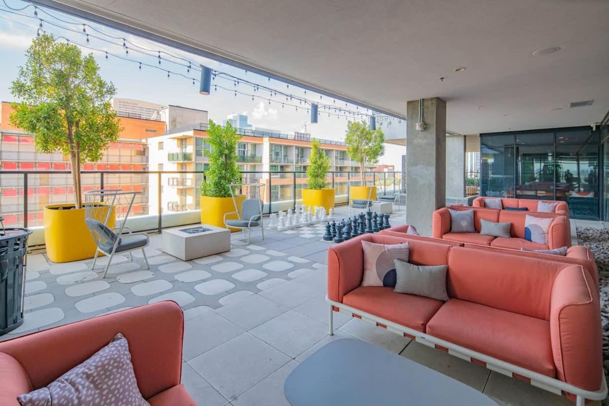 Apartment Adorable - High Rise Dt, Pool, Gym, Parking *